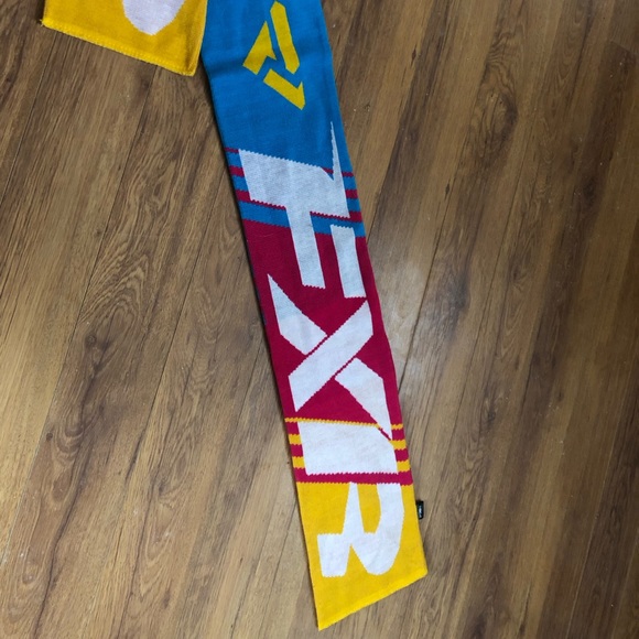 FXR Scarf - Picture 4 of 6